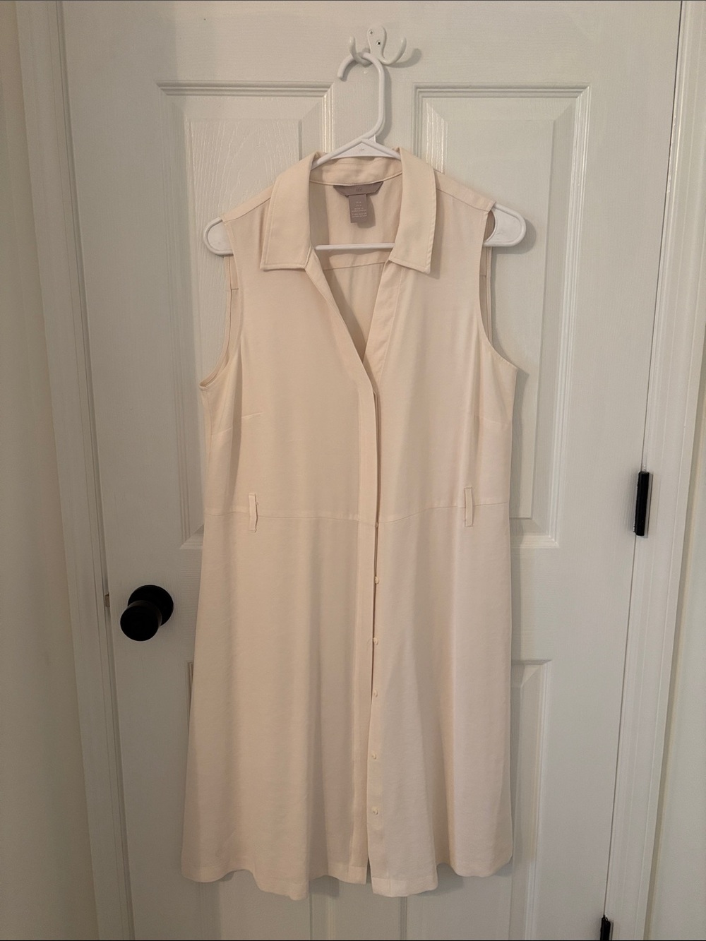 H&M Sleeveless Cream Button-Front Midi Dress